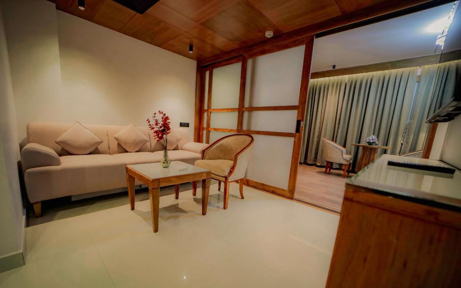 Hotel Cordial Sopanam Thiruvananthapuram Zewnętrze zdjęcie
