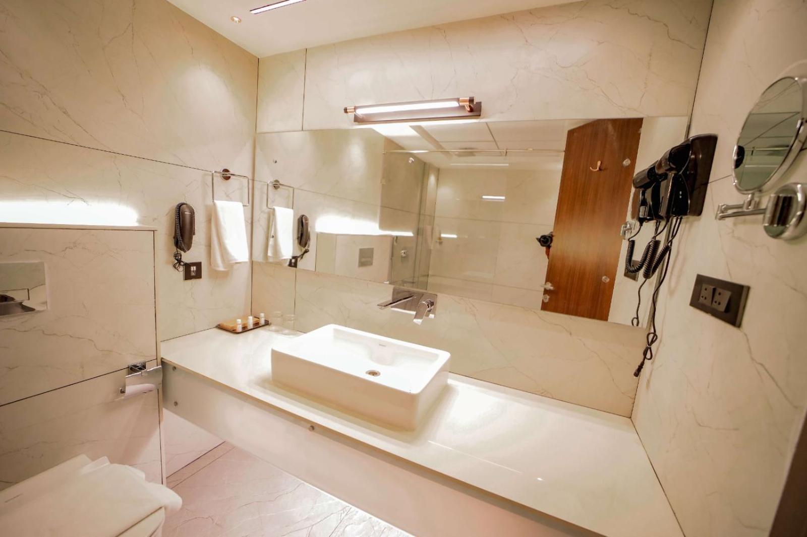 Hotel Cordial Sopanam Thiruvananthapuram Zewnętrze zdjęcie